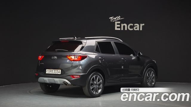 Kia Stonic из Кореи Encar
