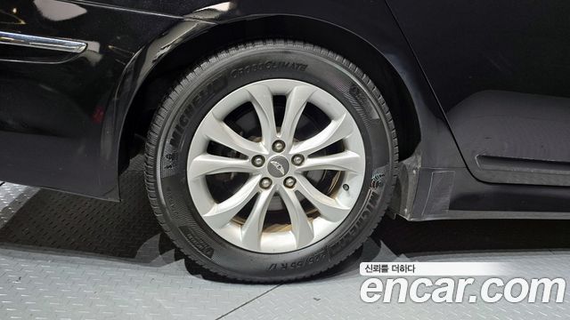 Hyundai Genesis из Кореи Encar