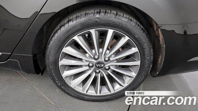 Kia K7 из Кореи Encar