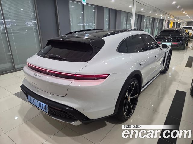 Porsche Taycan из Кореи Encar