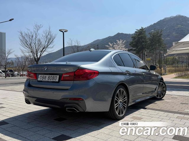 BMW 5-Series 530i xDrive M Sport Package Plus — пробег 29 000 км — фото 2 из 5
