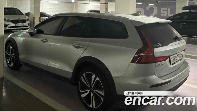 Volvo V60 из Кореи Encar
