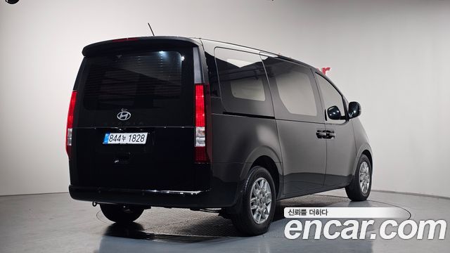 Hyundai Staria из Кореи Encar