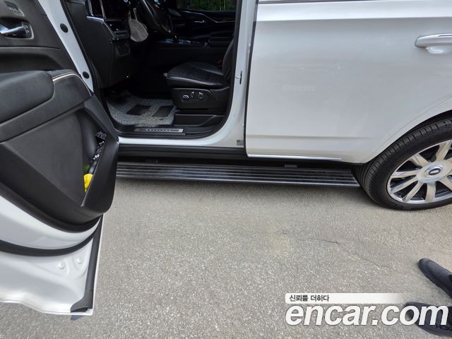 Cadillac Escalade из Кореи Encar