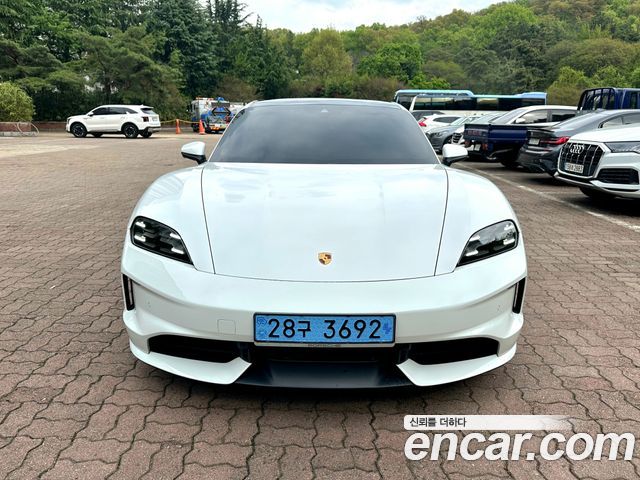 Porsche Taycan из Кореи Encar
