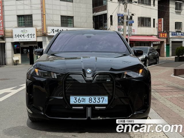BMW iX из Кореи Encar