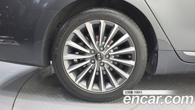 Kia K7 из Кореи Encar