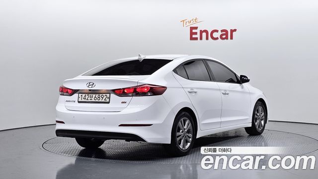 Hyundai AVANTE из Кореи Encar