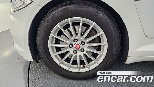 Jaguar XF из Кореи Encar