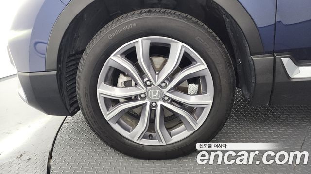 Honda CR-V 2.0 Hybrid Touring 4WD — пробег 29 112 км