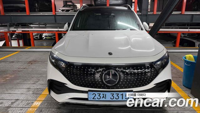 Mercedes-Benz EQB EQB300 4MATIC AMG Line — пробег 8 км — фото 1 из 3