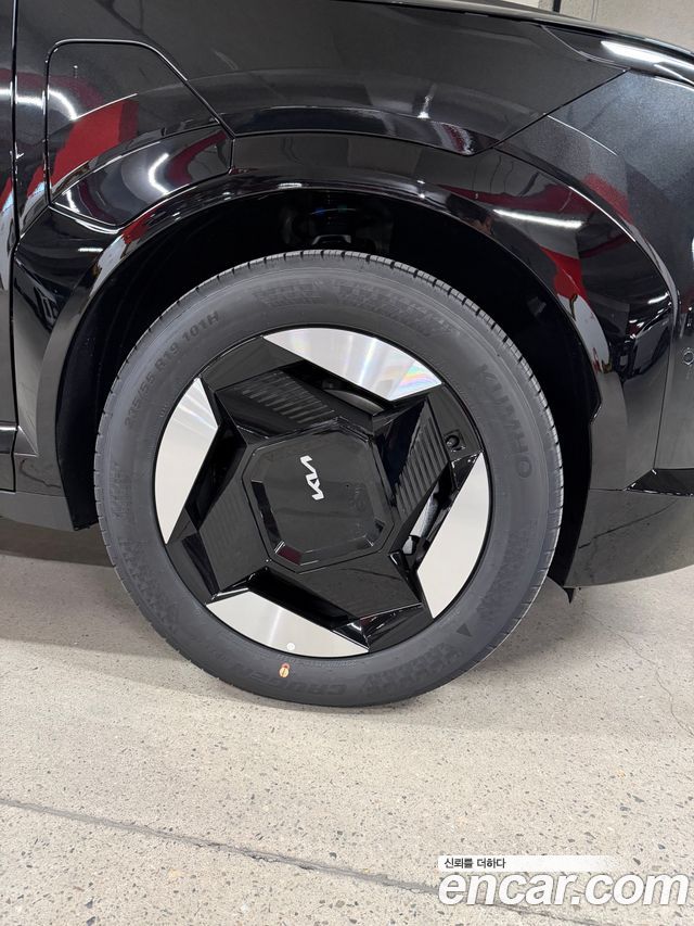 Kia EV5 Long Range 2WD Earth — пробег 150 км — фото 5 из 5
