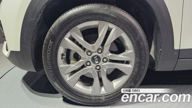 Kia Seltos из Кореи Encar