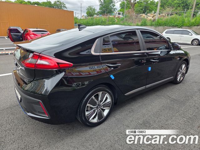 Hyundai Ioniq из Кореи Encar