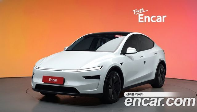 Tesla Model Y RWD — пробег 25 677 км — фото 1 из 5