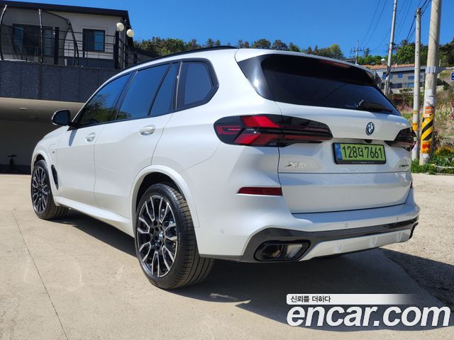BMW X5 xDrive 50e M Sport — пробег 1 008 км — фото 5 из 5