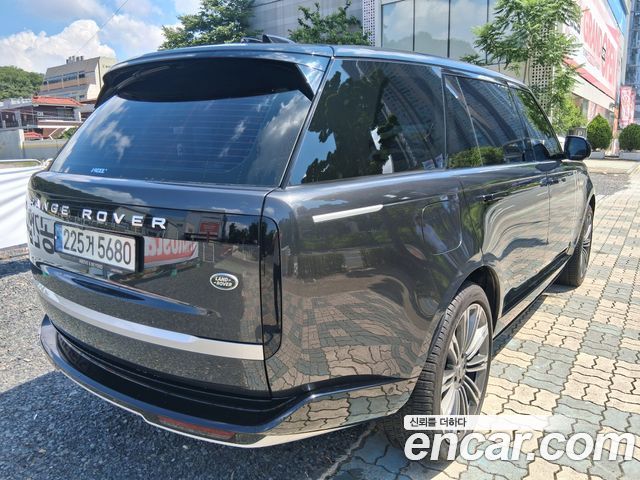 Land Rover Range Rover P530 Autobiography Long Wheel Base — пробег 37 000 км — фото 5 из 5