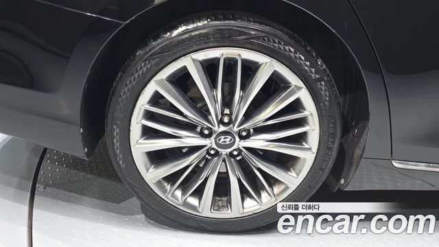 Hyundai Grandeur из Кореи Encar