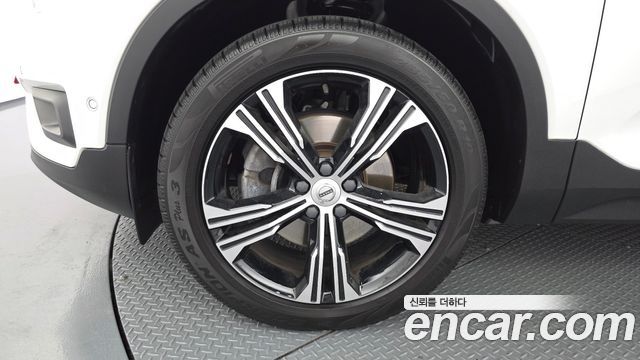 Volvo XC40 T4 Inscription — пробег 108 395 км — фото 5 из 5