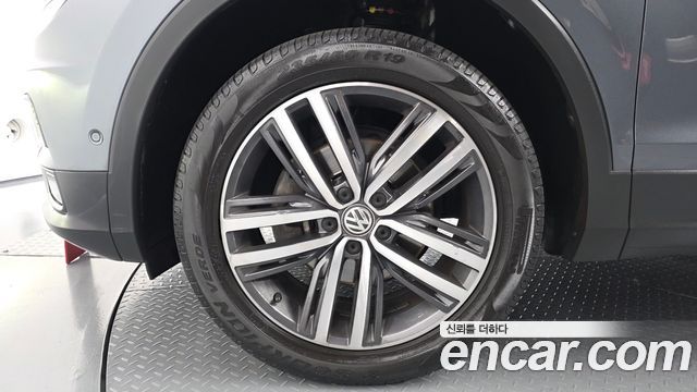 Volkswagen Tiguan из Кореи Encar