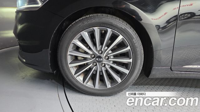 Kia K7 из Кореи Encar