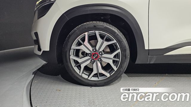 Kia Seltos из Кореи Encar
