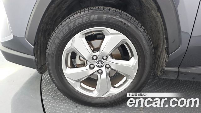 Toyota RAV4 2.5 4WD Hybrid — пробег 39 340 км