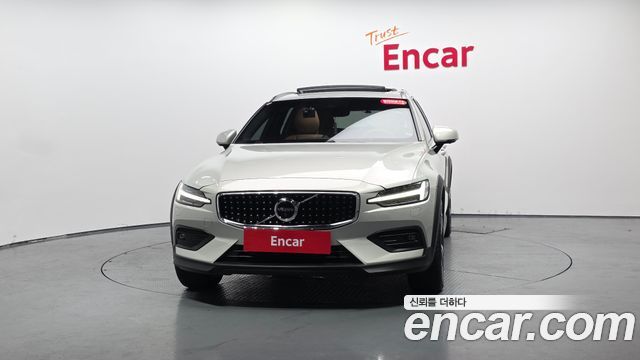 Volvo V60 из Кореи Encar