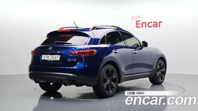 Infiniti QX70 3.7 AWD Special Edition — пробег 63 460 км — фото 2 из 5