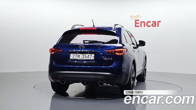 Infiniti QX70 3.7 AWD Special Edition — пробег 63 460 км — фото 4 из 5