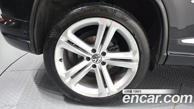 Volkswagen Tiguan из Кореи Encar