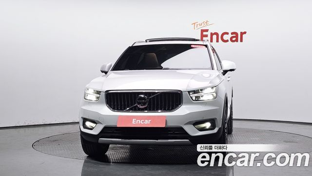 Volvo XC40 T4 Inscription — пробег 81 167 км — фото 3 из 5