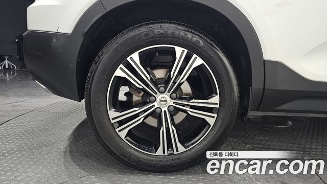 Volvo XC40 T4 Inscription — пробег 81 167 км — фото 5 из 5