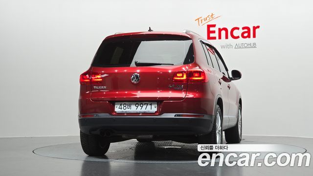Volkswagen Tiguan 2.0 TDI  Premium 5N — пробег 196 106 км — фото 4 из 5