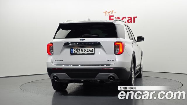 Ford Explorer 2.3 LimIted 4WD — пробег 28 854 км — фото 4 из 5