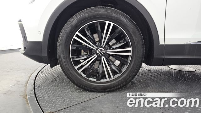 Volkswagen Tiguan из Кореи Encar