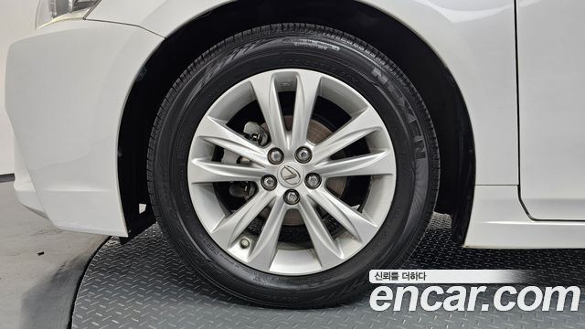 Lexus CT200h 1.8 Supreme ZWA10 — пробег 90771 км