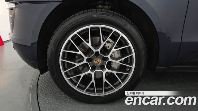 Porsche Macan из Кореи Encar