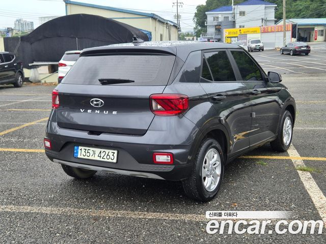 Hyundai Venue из Кореи Encar