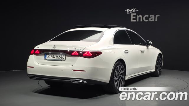 Mercedes-Benz E-Class из Кореи Encar