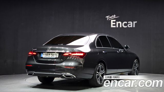 Mercedes-Benz E-Class из Кореи Encar