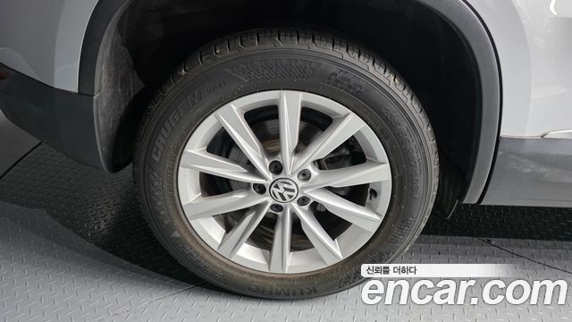 Volkswagen Tiguan из Кореи Encar
