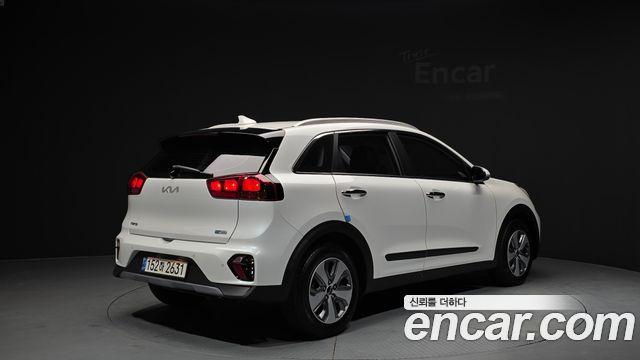 Kia Niro 1.6 HEV Trendy — пробег 57 153 км — фото 2 из 5