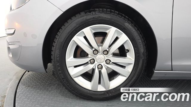 Peugeot 308 1.6 BlueHDi Allure — пробег 121 929 км