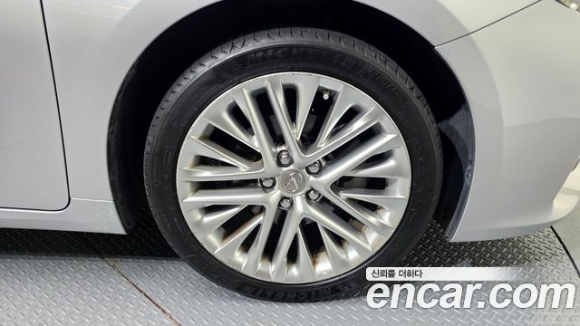 Lexus ES из Кореи Encar