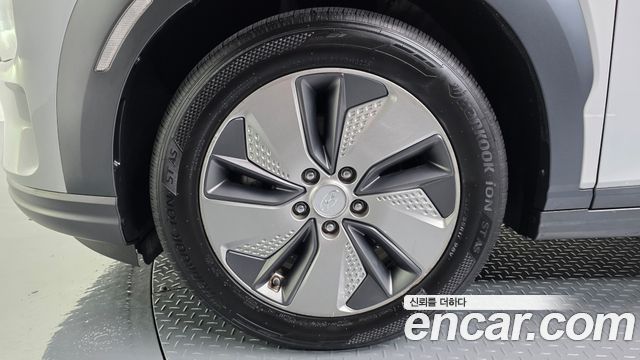 Hyundai Kona из Кореи Encar