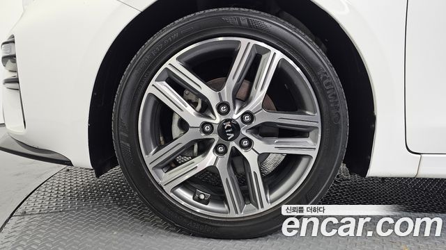 Kia K3 из Кореи Encar