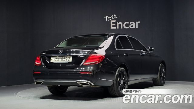 Mercedes-Benz E-Class из Кореи Encar