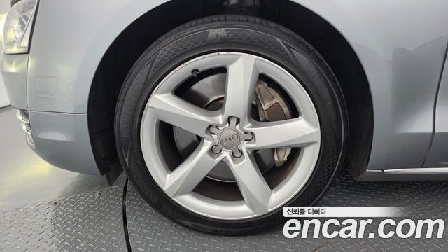 Audi A8 из Кореи Encar