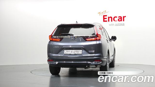 Honda CR-V 2.0 Hybrid Touring 4WD — пробег 61 316 км — фото 4 из 5